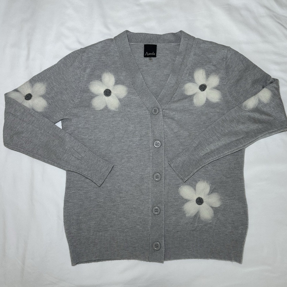 Aaeda Heather Gray Embroidered Cardigan Sweater with Felted Flowers Size‎ XS